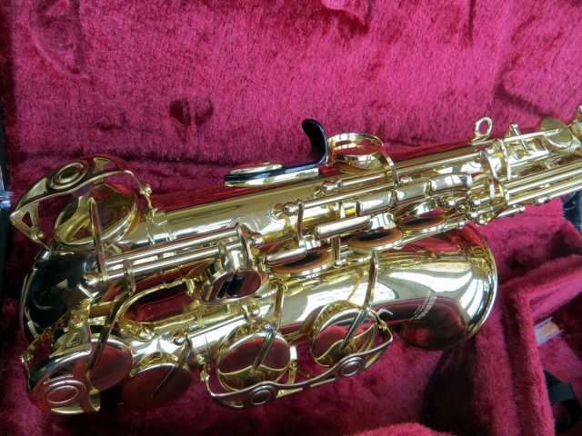 saxofon-yamaha-24-7